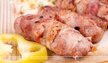 Parówki w boczku cukrem glazurowane