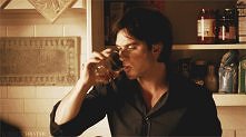 Damon *_*
gif