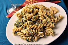 pasta ze szpinakiem, szałwią i serem feta