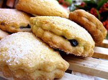 Kruche pierożki z domową marmoladą