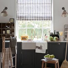 Szara, nowoczesna kuchnia