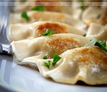 Pierogi gruzińskie z baraniną