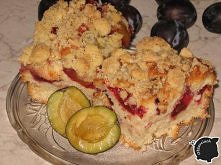 ciasto drożdżowe ze śliwkami i kruszonką


ciasto:

1/2 kg śliwek 
2 szklanki...