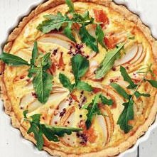 Quiche z łososiem i gruszką