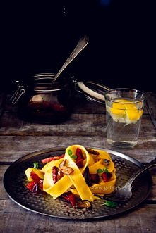 makaron z podgrzybkami i su...