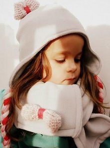 Komplet na zime -czapka i szalik.