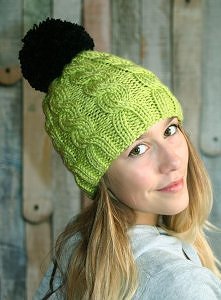 Limonka z czarnym pomponem czapka handmade - dostępna w serwisie DaWanda - nick Barabell