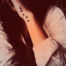 <3