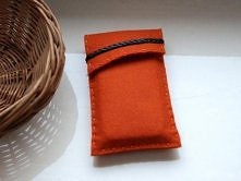 Etui na telefon.

Kliknij w...