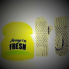 żeby nam główka i rączki nie zmarzły:):)
moje dodatki:)
czapka- deezee
rękawiczki- cropp