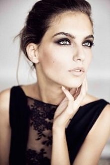 Makijaż wieczorowy na studniówkę.