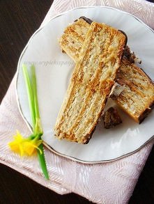 Kokosowo-karmelowe ciasto bez pieczenia

Składniki:

na budyń:

400ml mleczka kokosowego
1 torebka budyniu śmietankowego bez cukru
2 czubate łyżki cukru pudru lub 3 łyżki cukru ...