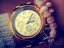 ZŁOTY ZEGAREK: z cyrkoniami czy bez?