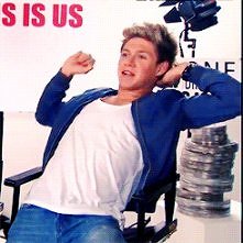 Ty- Niall koniec z nami !
N...