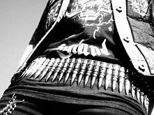 <3 . wiecie gdzie kupie taki pasek
?