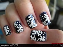 A tu już z typowymi płatkami śniegu :D