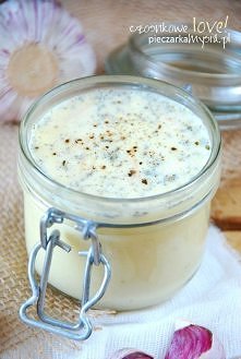Kremowa zupa czosnkowa z se...