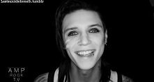Aww..Andy ♥ :3