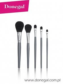 Zestaw pędzelków do makijażu. Sprawdź!  donegal.com.pl