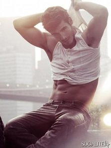 Tak więc na dobranoc wstawiam tego Pana który u mnie rządzi na tablicy ;p