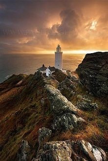 Starpoint Lighthouse, Devon, UK.