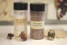 Domowy, suchy szampon:

- ł...