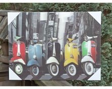 Obrazek na ścianę w 3D. Słynny włoski skuter Vespa.