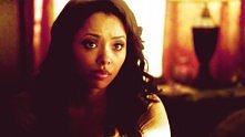 Bonnie: Co się dzieje?
Jeremy: Idziemy zabić Katherine.
Stefan: Mogę to wytłumaczyć.
Bonnie: Proszę.
Stefan: Idziemy… zabić Katherine.