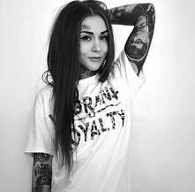 #6 Monami Frost
