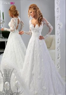 Zdobiona suknia z koronki