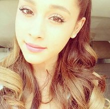 Ariana Grande *_* Piękna ;*