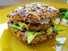 Fitburger :

Tak więc jeden Fitburger to ok. 350 ZDROWYCH kcal.

 

Lista zakupów (na 6 fitburgerów):

Kotlety:

400g piersi/ polędwiczki z indyka
1 jajko
4 łyżki otrębów owsian...