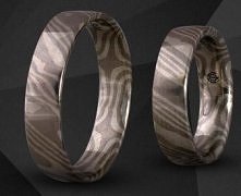 Obrączki wykonane wyjątkową metodą Mokume gane - stara japońska technologia łączenia metali, wywodząca się z XVII w. metod produkcji mieczy samurajskich - katan. Nazwa pochodzi ...
