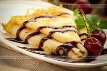 Naleśniki śmietanowe z konfiturą