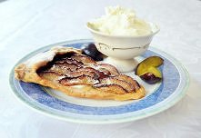 galette ze śliwkami