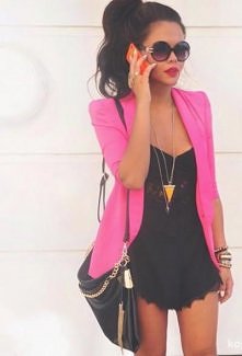 czarna koronkowa sukienka