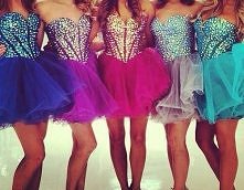 Którą sukienkę wybierasz??