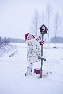 Będziemy karmić ptaszki - zima daje wiele możliwości do czynienia dobra :)