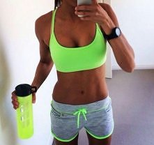 genialny strój do ćwiczeń ;)