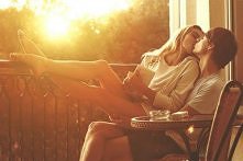 Kocha się za nic. Nie istnieje żaden powód do miłości.