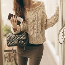 Śliczny sweterek :3