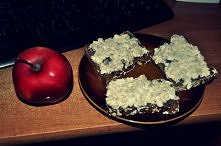 serek wiejski z tuńczykiem + jabłko :)