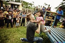 Tak bo Justin jest bez serca i zalezy mu tylko na pieniądzach ..