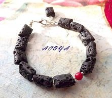 bransoletka z lawą wulkaniczną i koralem