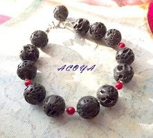 bransoletka z lawą wulkaniczną i koralem