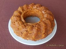 Babka orkiszowa z marchewką i jabłkiem. Bez cukru i tłuszczu