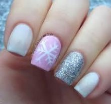 Delikatna śnieżynka.