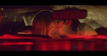 kiss