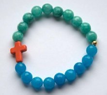 Bransoletka- jadeit fasetowany 8mm- turkusowy i lazurowy + pomarańczowy krzyżyk