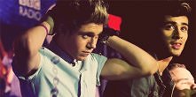 Niall and Zayn gif